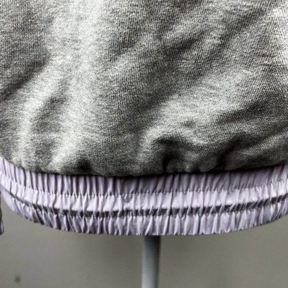 Peloton Chic Fabric Mix Pullover Sweatshirt Size XS Gray Fuschia Pink - Picture 13 of 14